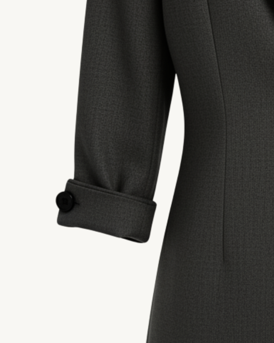 Das „Büro“-Paket A – Inner Circle Blazer (Anthrazit), Die Foundry Hose (Beige) & Erbstück Bluse (Alabaster)